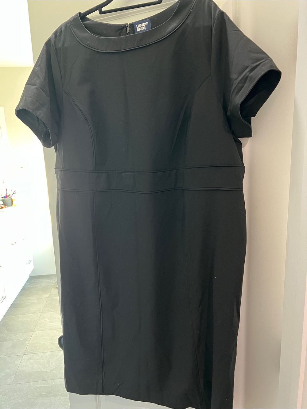 Lands' End Black Short-Sleeve Ponte Shift Dress
